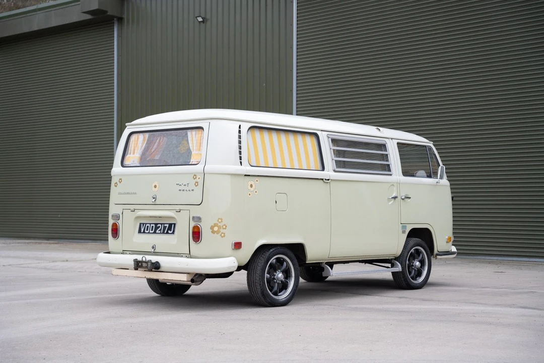 1971 Volkswagen Bay-Window Camper - Image 14 of 30