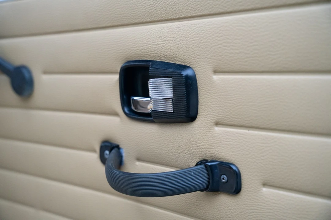 1971 Volkswagen Bay-Window Camper - Image 28 of 30