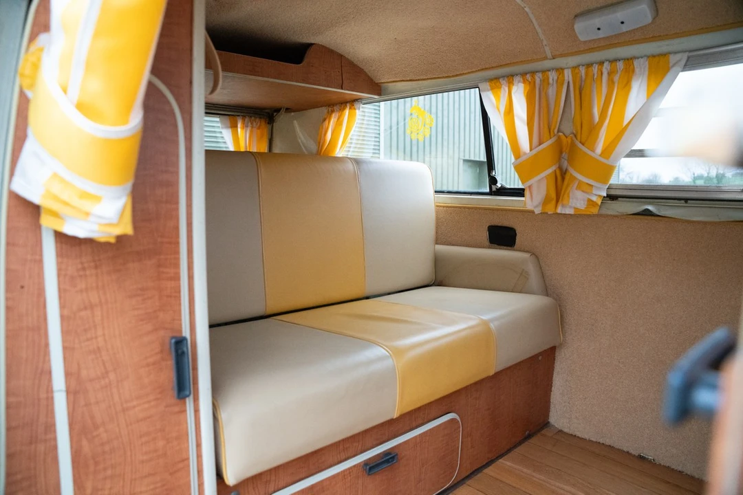 1971 Volkswagen Bay-Window Camper - Image 8 of 30