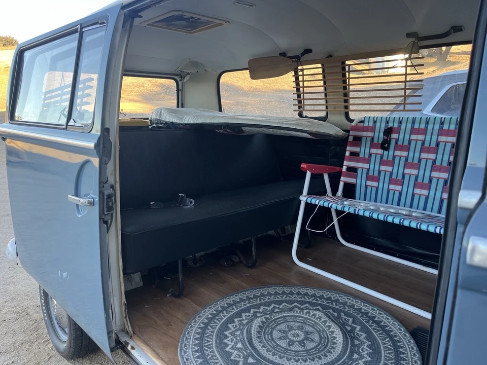 1971 Volkswagen Bay-Window Bus - Image 8 of 9