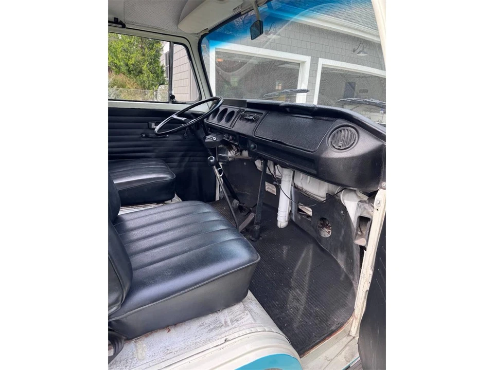1971 Volkswagen Type 2 - Image 15 of 31