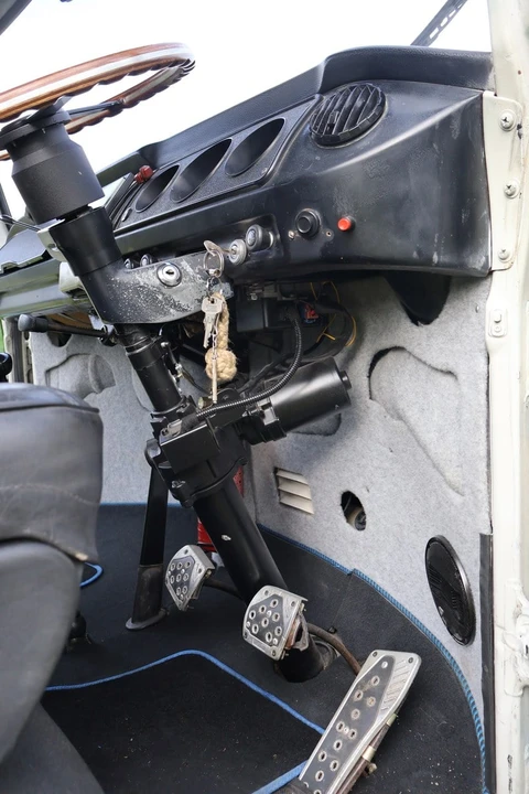1971 Volkswagen Bay-Window Camper - Image 26 of 30