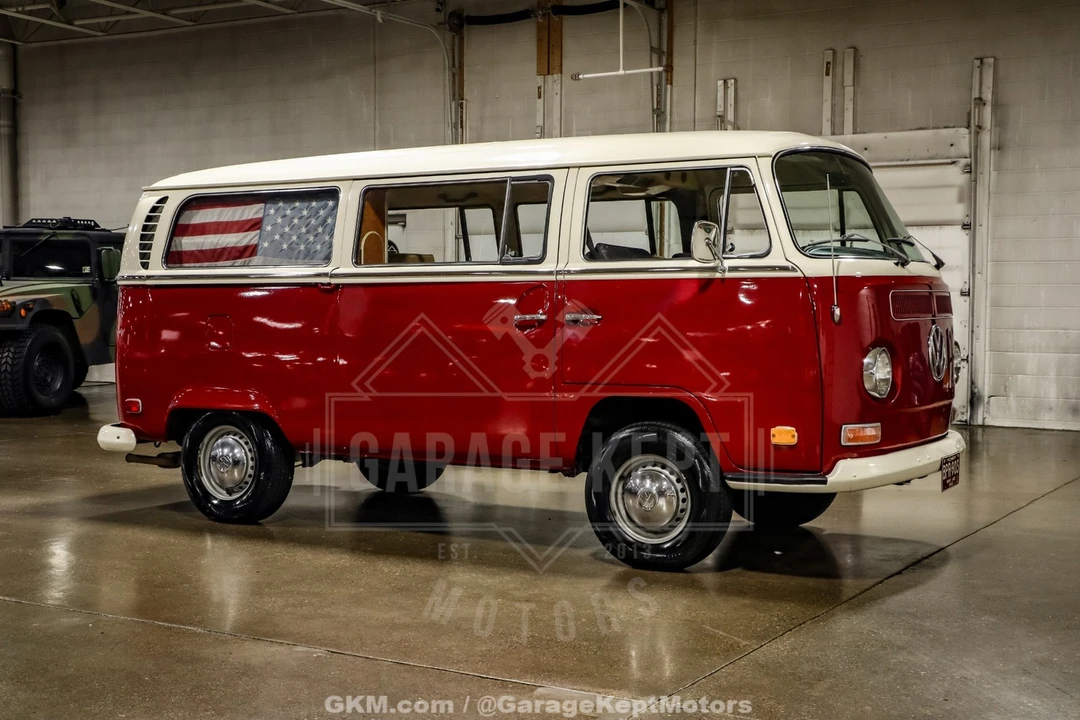 1971 Volkswagen Bay-Window Bus - Image 12 of 31