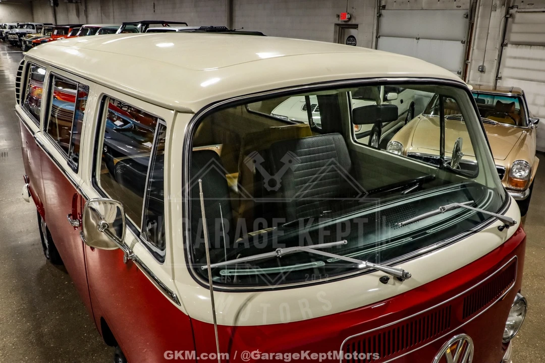 1971 Volkswagen Bay-Window Bus - Image 15 of 31