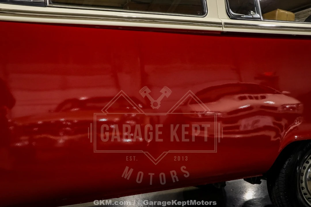 1971 Volkswagen Bay-Window Bus - Image 29 of 31