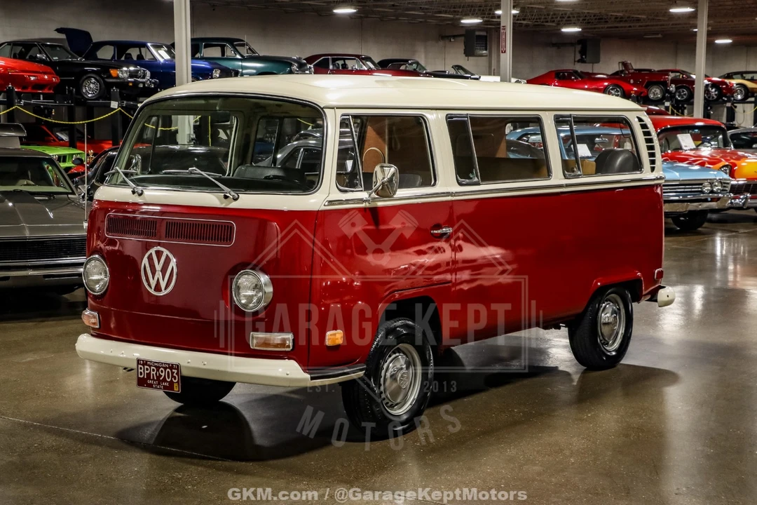 1971 Volkswagen Bay-Window Bus - Image 26 of 31