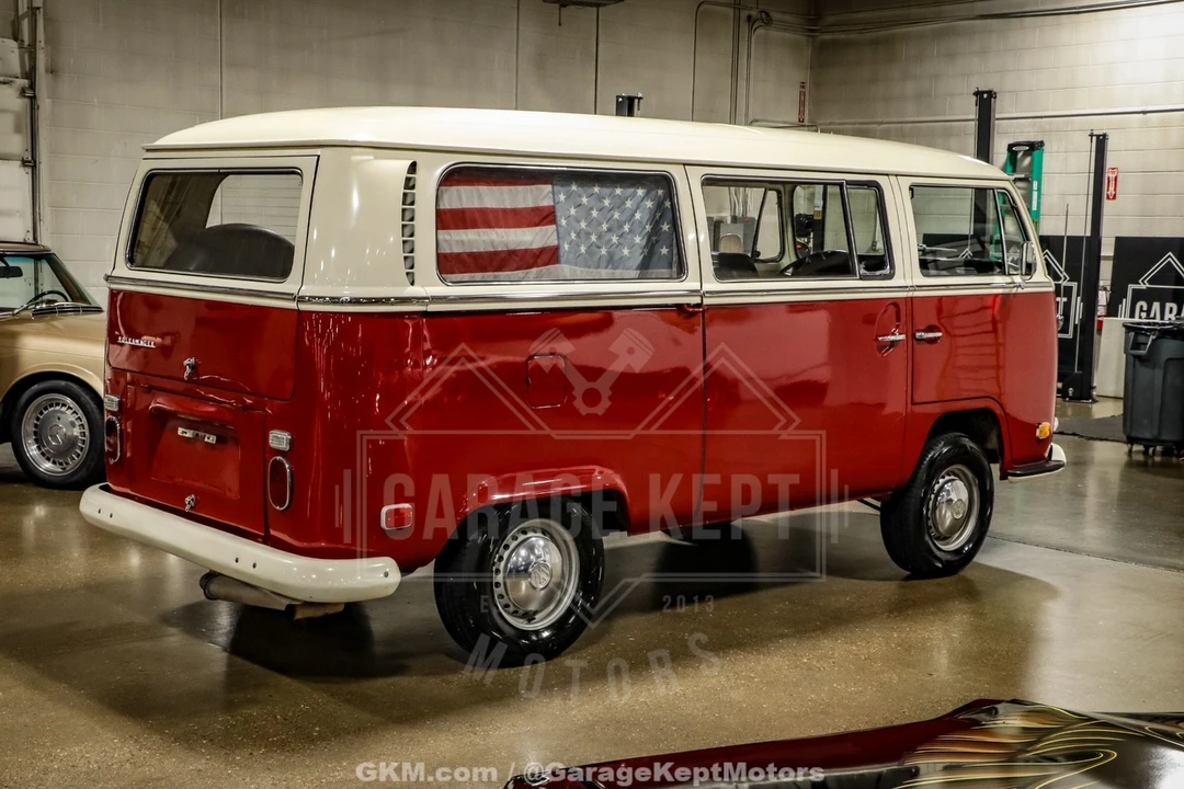 1971 Volkswagen Bay-Window Bus - Image 10 of 31
