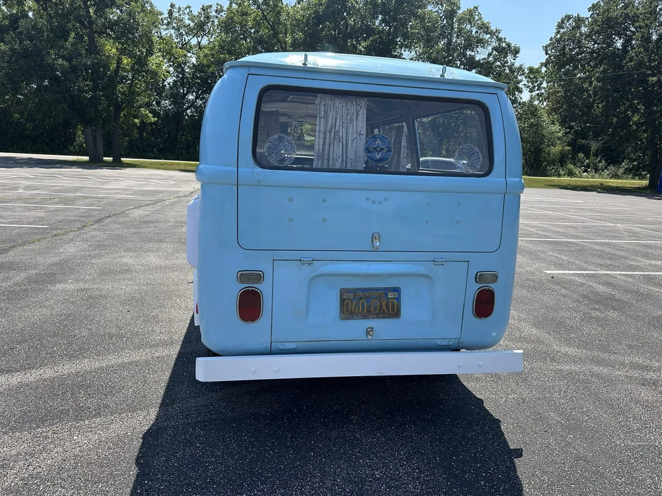 1971 Volkswagen Bay-Window Bus - Image 8 of 31