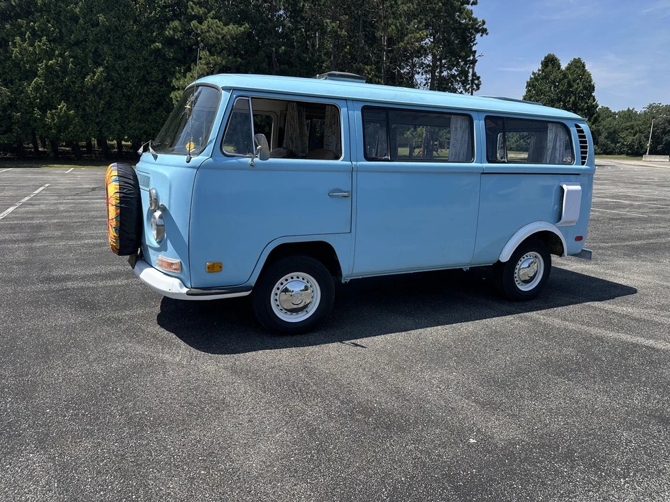 1971 Volkswagen Bay-Window Bus - Image 4 of 31