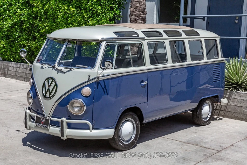 1971 Volkswagen Split-Window Bus - Image 8 of 12