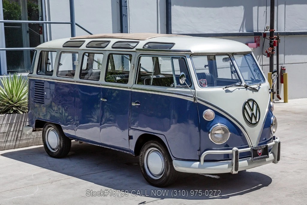1971 Volkswagen Split-Window Bus - Image 3 of 12