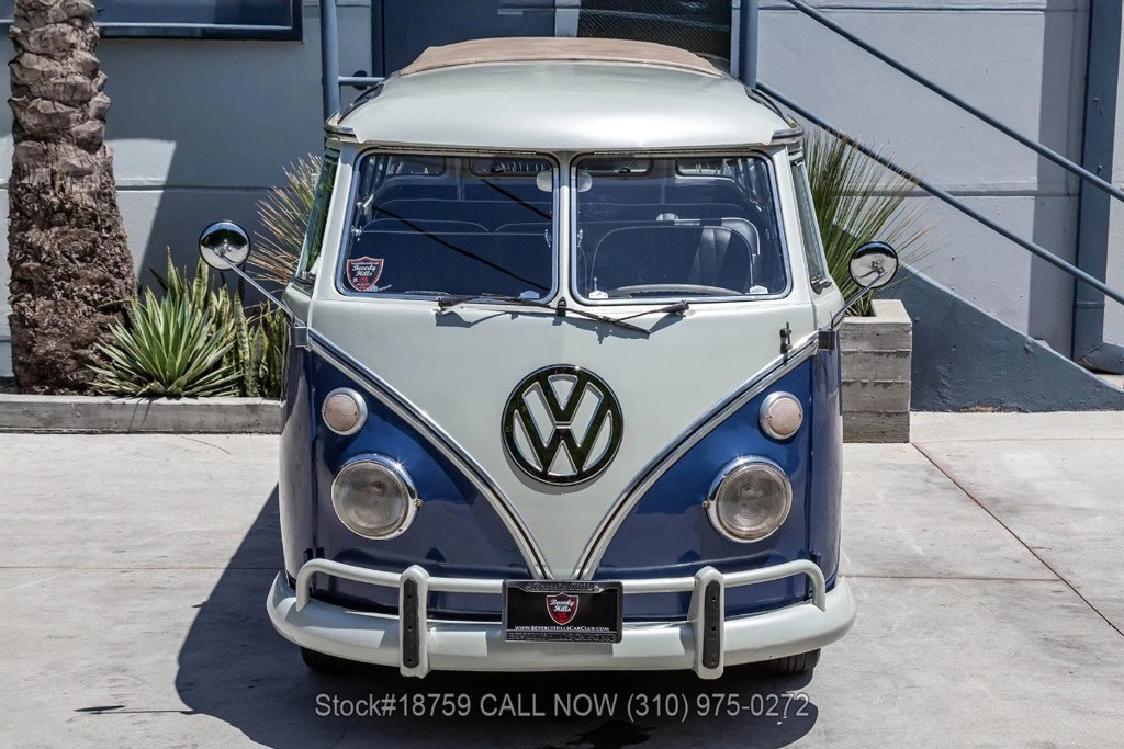 1971 Volkswagen Split-Window Bus - Image 2 of 12