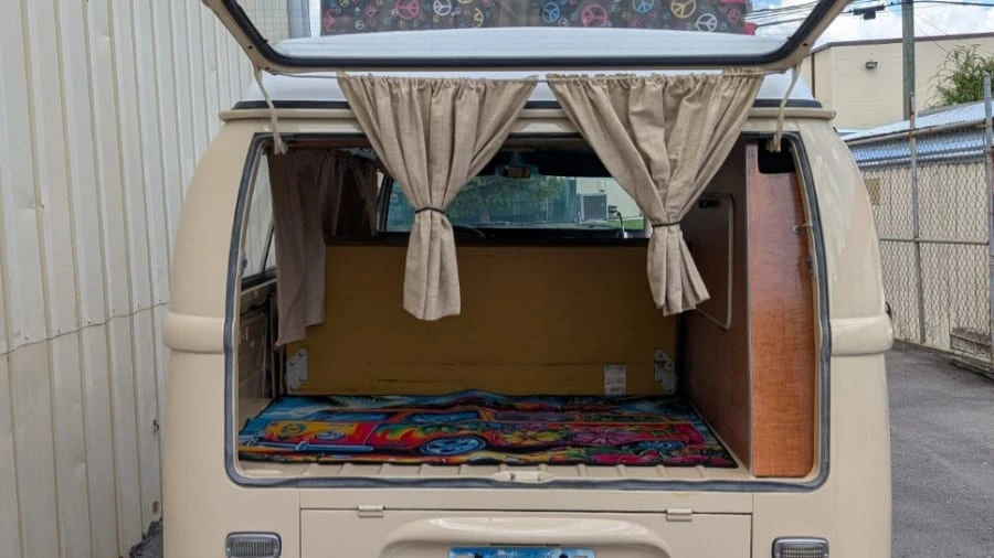1971 Volkswagen Bay-Window Camper - Image 10 of 19