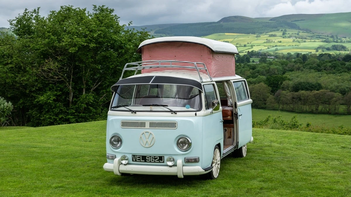 1971 Volkswagen Bay-Window Camper - Image 17 of 30