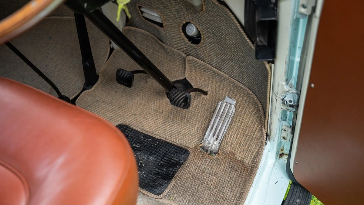 1971 Volkswagen Bay-Window Camper - Image 29 of 30