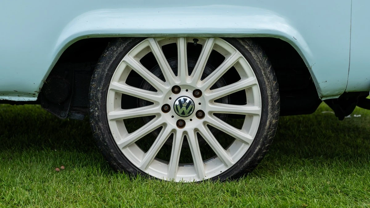 1971 Volkswagen Bay-Window Camper - Image 21 of 30