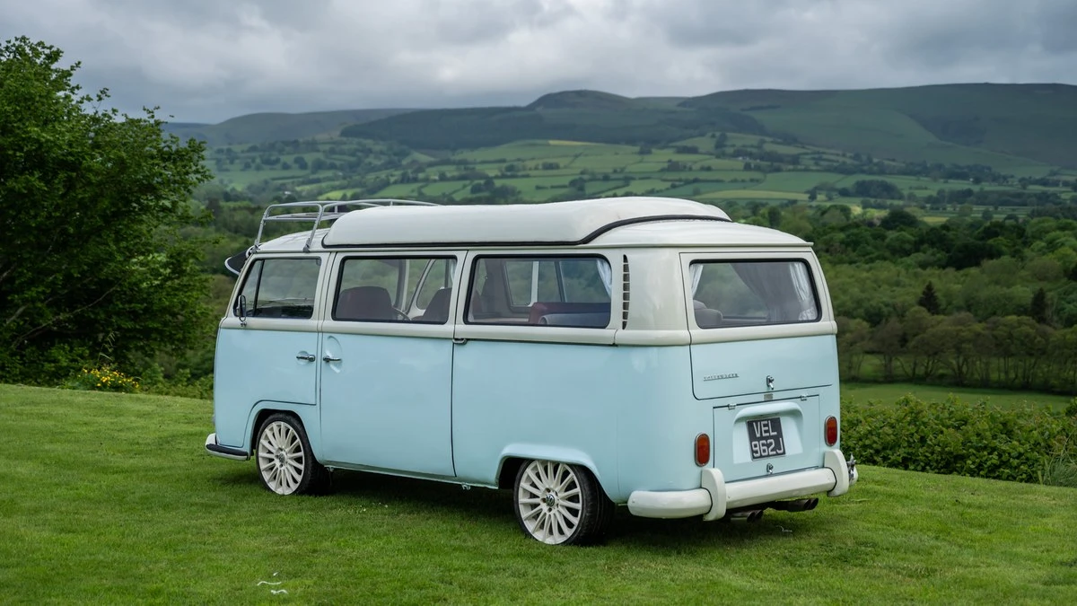 1971 Volkswagen Bay-Window Camper - Image 11 of 30