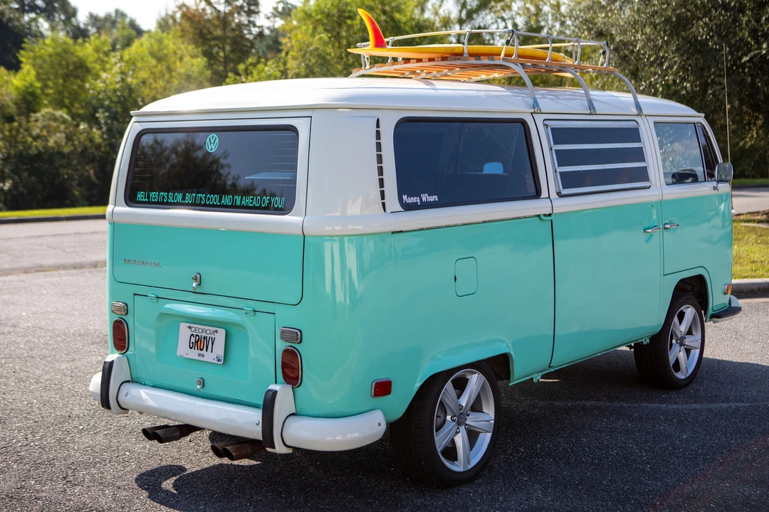 1971 Volkswagen Bay-Window Bus - Image 15 of 31