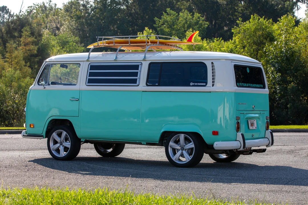 1971 Volkswagen Bay-Window Bus - Image 20 of 31