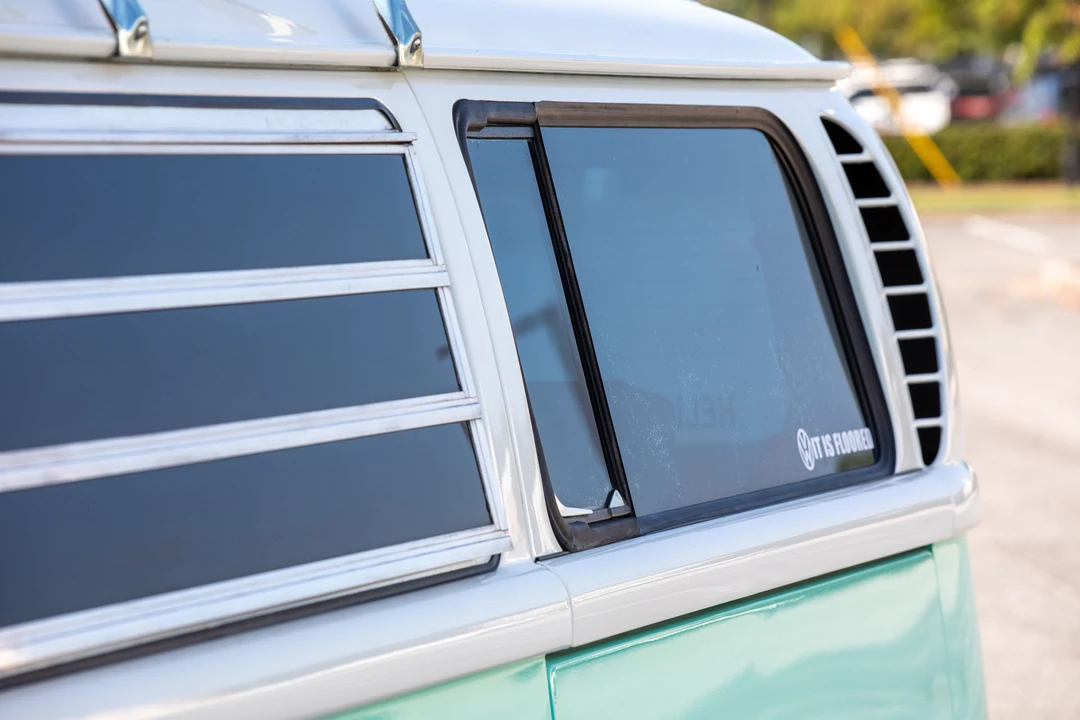 1971 Volkswagen Bay-Window Bus - Image 31 of 31