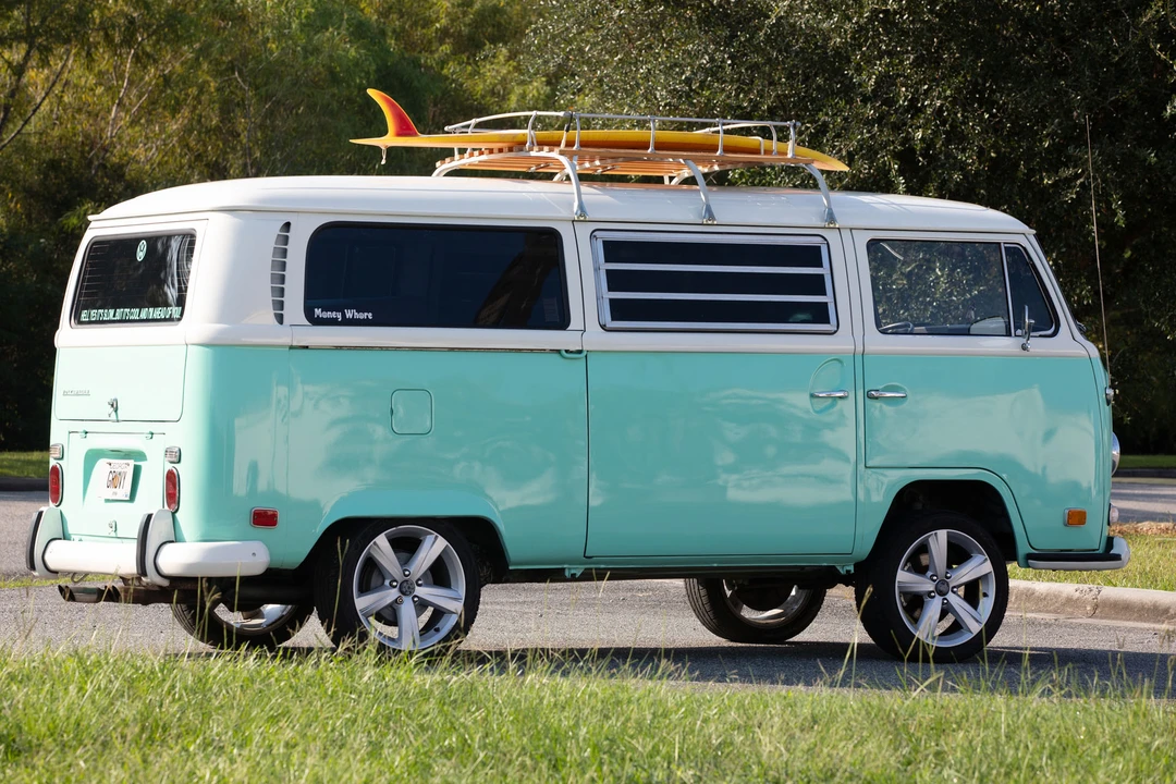 1971 Volkswagen Bay-Window Bus - Image 7 of 31