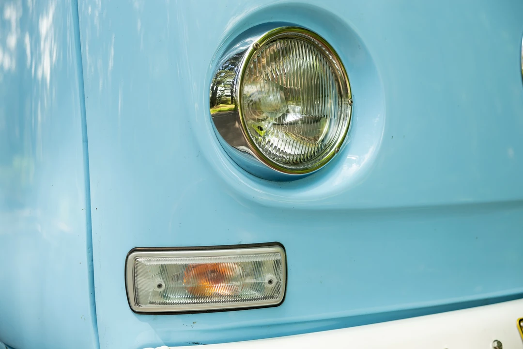 1971 Volkswagen Split-Window Bus - Image 26 of 31
