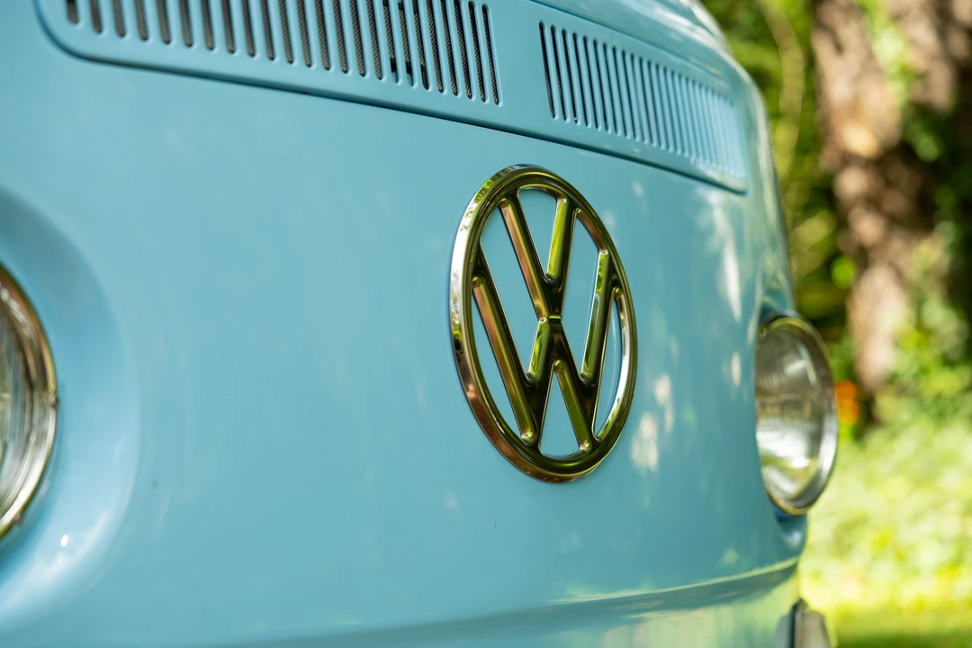 1971 Volkswagen Split-Window Bus - Image 27 of 31