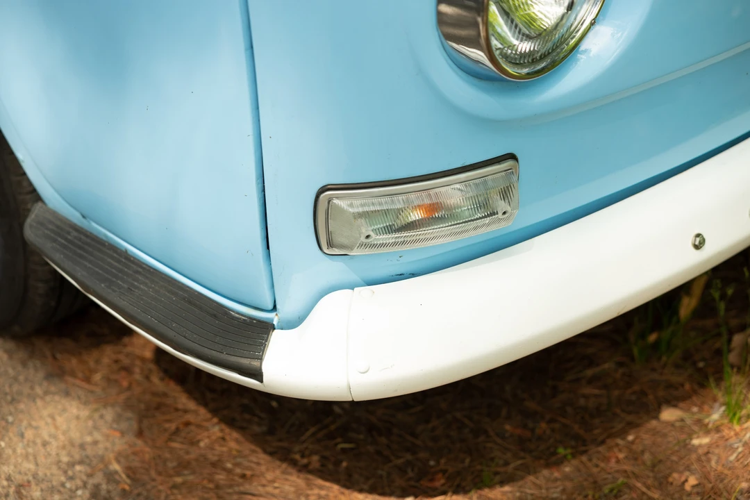 1971 Volkswagen Split-Window Bus - Image 28 of 31