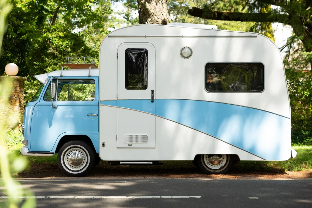 1971 Volkswagen Split-Window Bus - Image 5 of 31