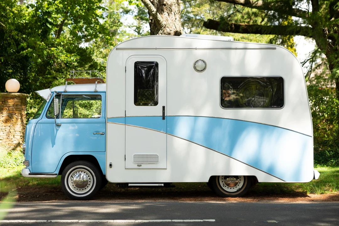 1971 Volkswagen Split-Window Bus - Image 13 of 31