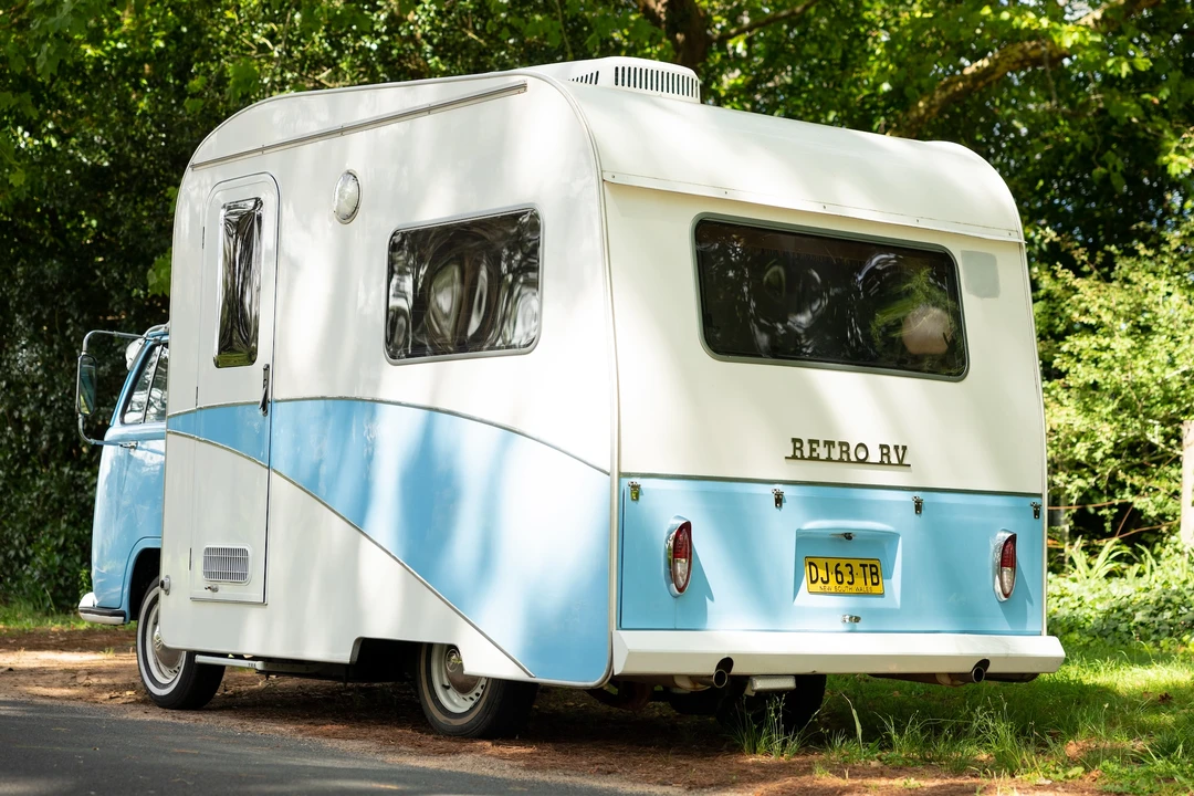 1971 Volkswagen Split-Window Bus - Image 14 of 31