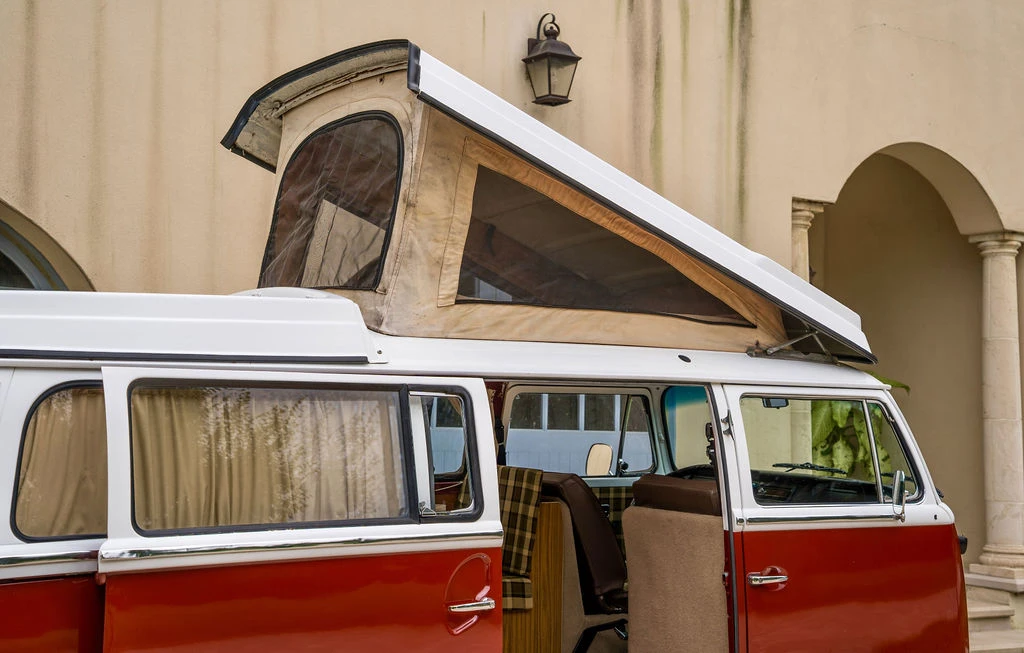 1971 Volkswagen Bay-Window Camper - Image 25 of 31
