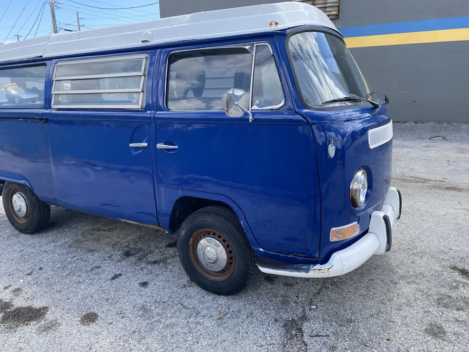 1971 Volkswagen Bay-Window Camper - Image 4 of 10