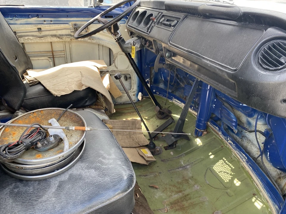 1971 Volkswagen Bay-Window Camper - Image 8 of 10