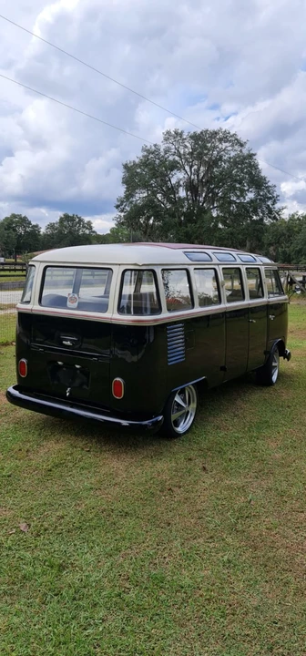 1971 Volkswagen Bay-Window Bus - Image 4 of 12