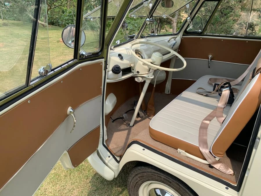 1971 Volkswagen Bay-Window Bus - Image 8 of 27
