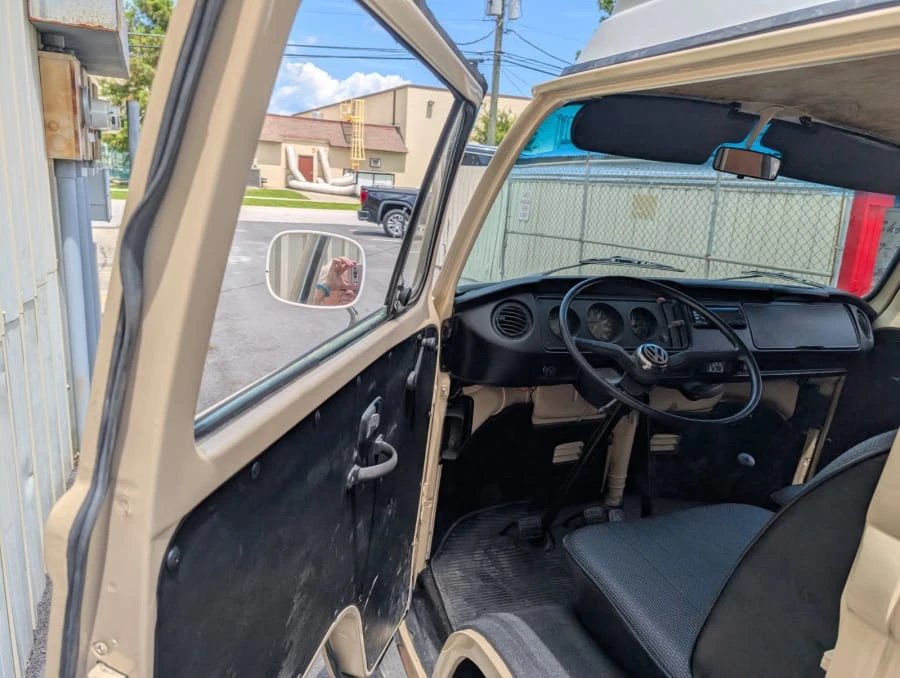 1971 Volkswagen Bay-Window Camper - Image 11 of 19