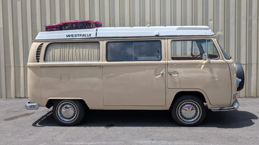 1971 Volkswagen Bay-Window Camper - Image 2 of 19