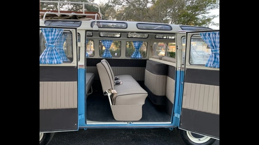 1971 Volkswagen Bay-Window Bus - Image 7 of 19