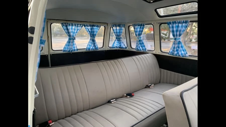 1971 Volkswagen Bay-Window Bus - Image 8 of 19