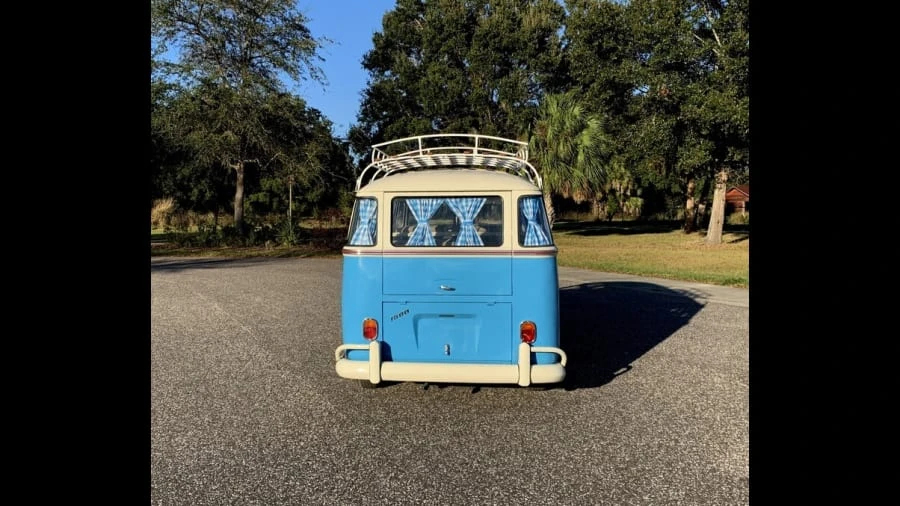 1971 Volkswagen Bay-Window Bus - Image 12 of 19