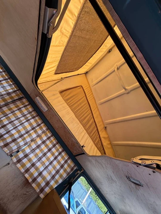 1971 Volkswagen Bay-Window Camper - Image 23 of 24