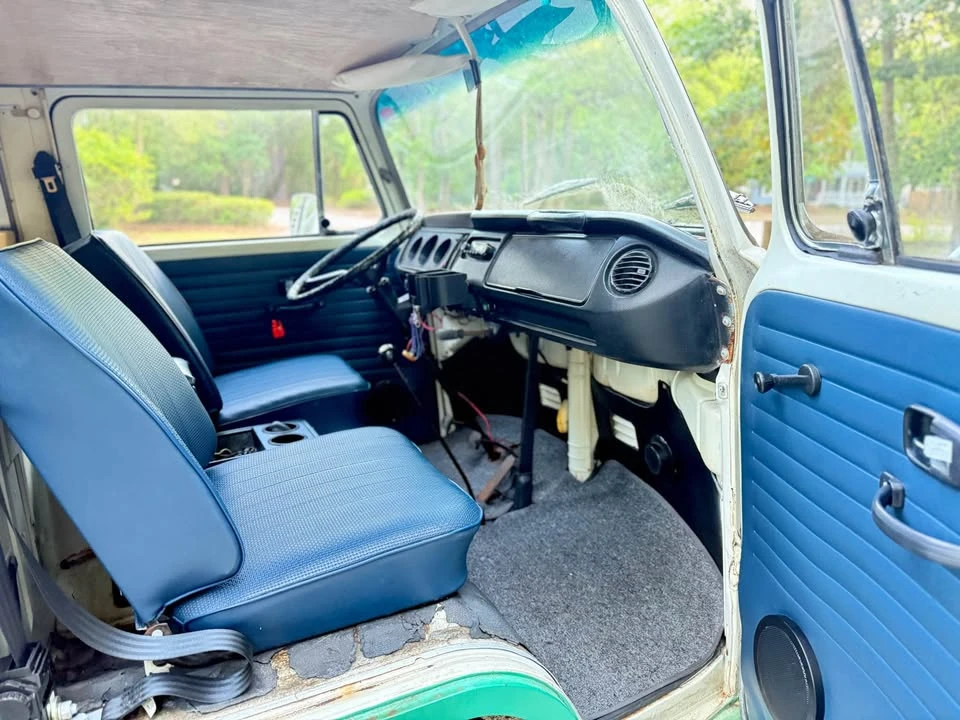 1971 Volkswagen Bay-Window Camper - Image 6 of 7