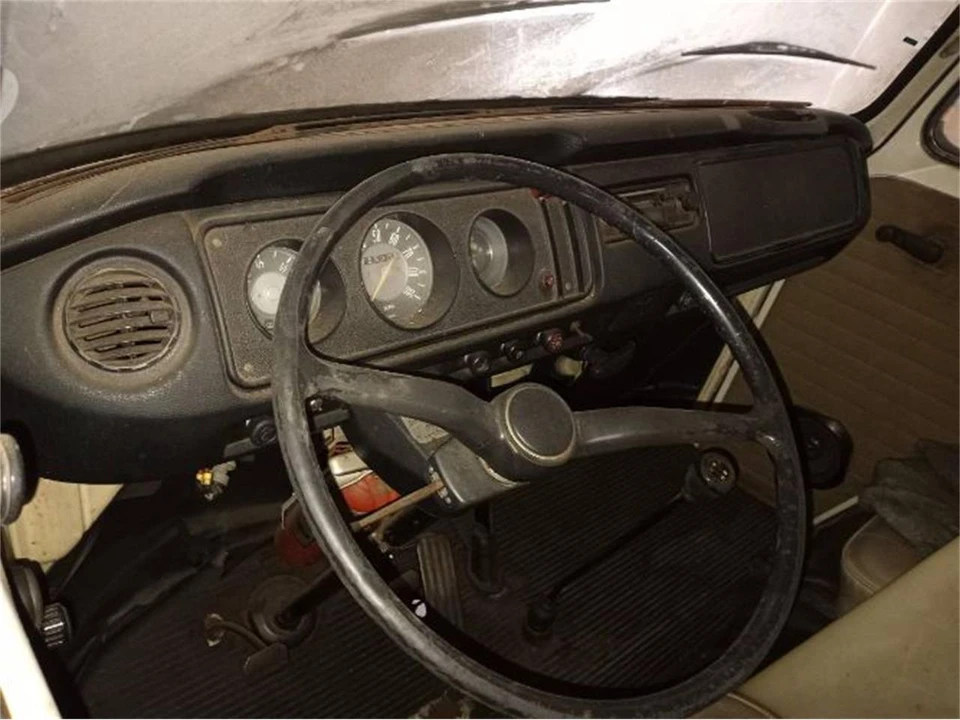 1971 Volkswagen Bay-Window Camper - Image 3 of 10