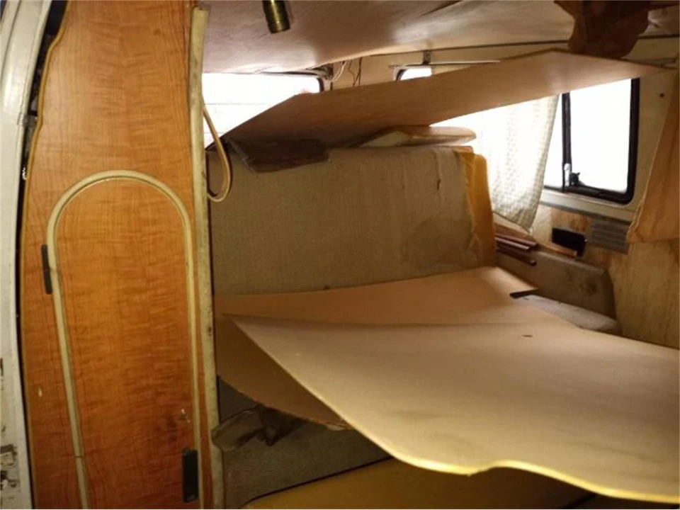 1971 Volkswagen Bay-Window Camper - Image 8 of 10