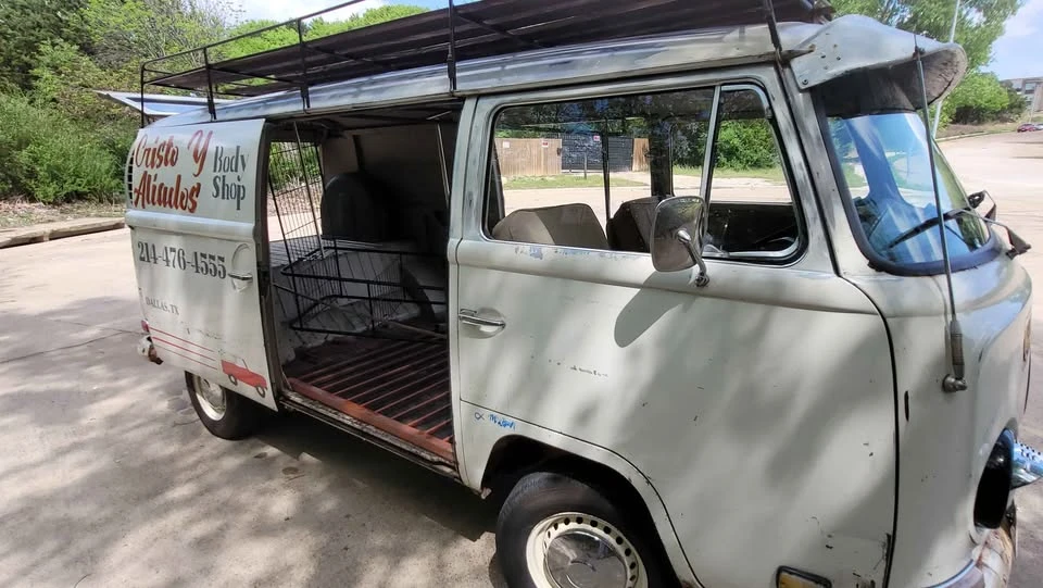 1971 Volkswagen Bay-Window Bus - Image 5 of 20