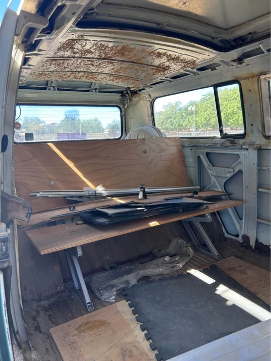 1971 Volkswagen Bay-Window Bus - Image 8 of 8