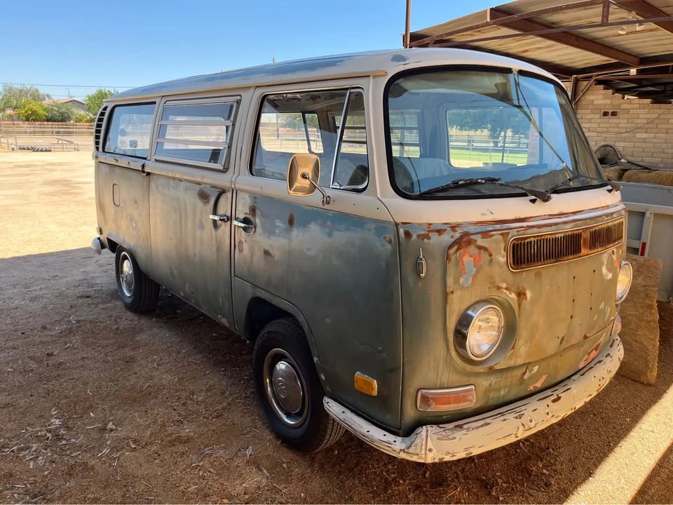1971 Volkswagen Bay-Window Bus - Image 2 of 8