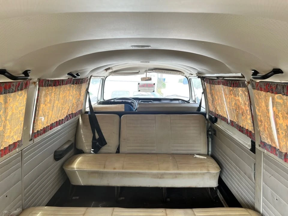 1971 Volkswagen Bay-Window Bus - Image 11 of 15