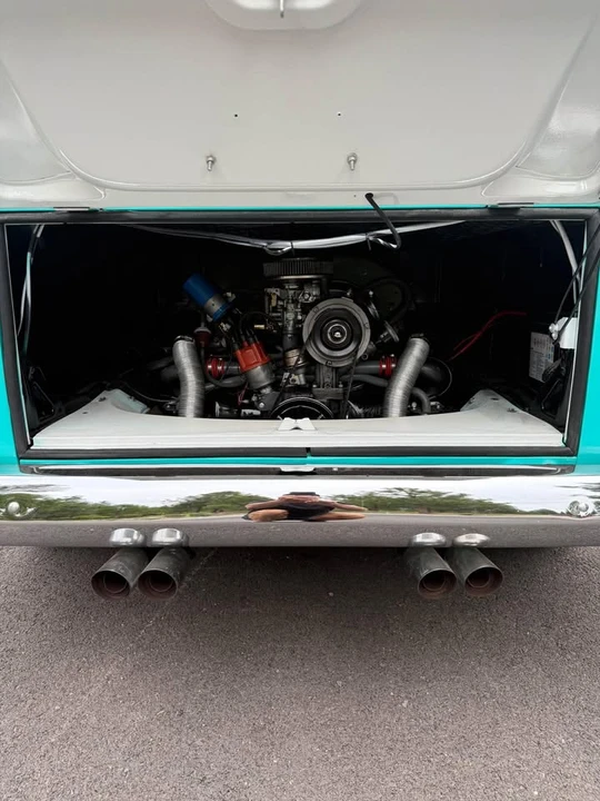 1971 Volkswagen Bay-Window Bus - Image 7 of 10